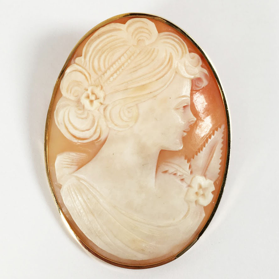 カメオブローチ　Ｋ18の刻印あり K18刻印 美品 シェルカメオ ブローチ ネックレストップ 2WAYS - メルカリ