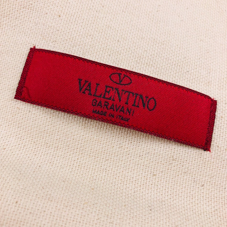 ヴァレンティノガラバーニ2wayバッグ付属品画像ロゴアップ