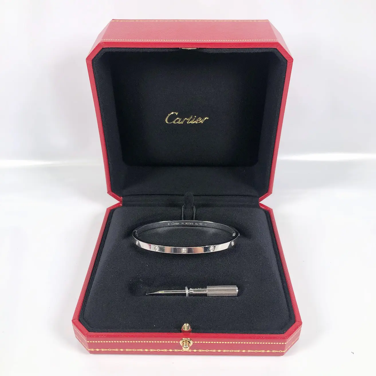 カルティエ ラブブレス フルダイヤ カルティエ ラブブレス WG フルパヴェ ダイヤ | 麻布のブランド