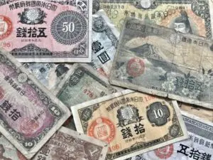 金・ダイヤの買取ならまねきや