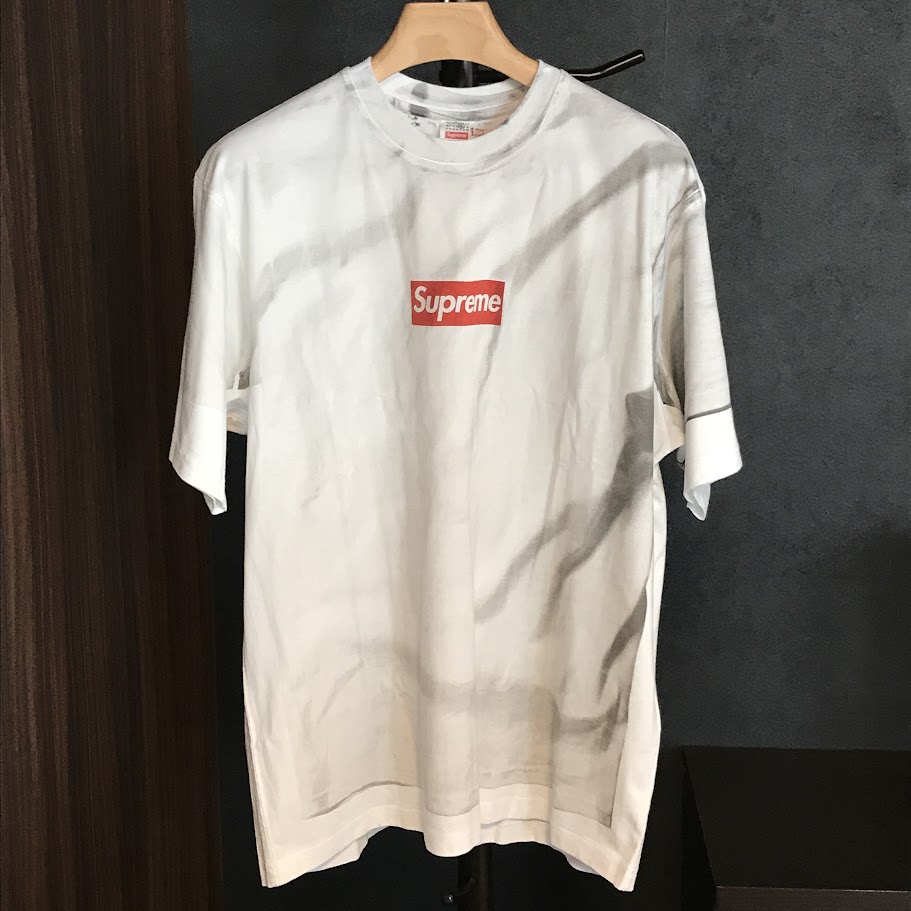 シュプリーム × メゾン・マルジェラ ボックス ロゴ Tシャツ