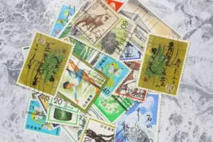 20世紀デザイン切手の買取相場はいくら？高く売れる特徴も解説 | 金