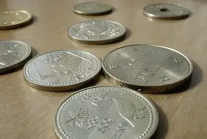 金・ダイヤの買取ならまねきや