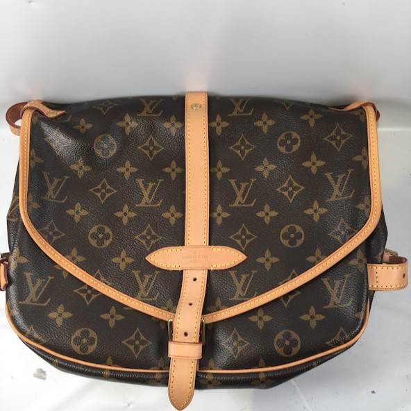 ルイヴィトン ソミュール ショルダーバッグ