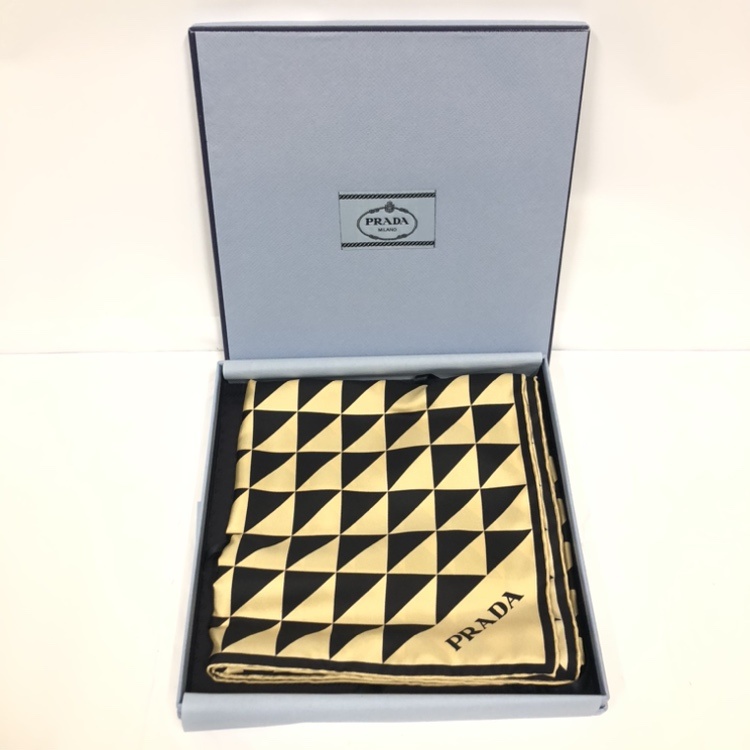 プラダ スカーフ 京都 買取 四条 河原町