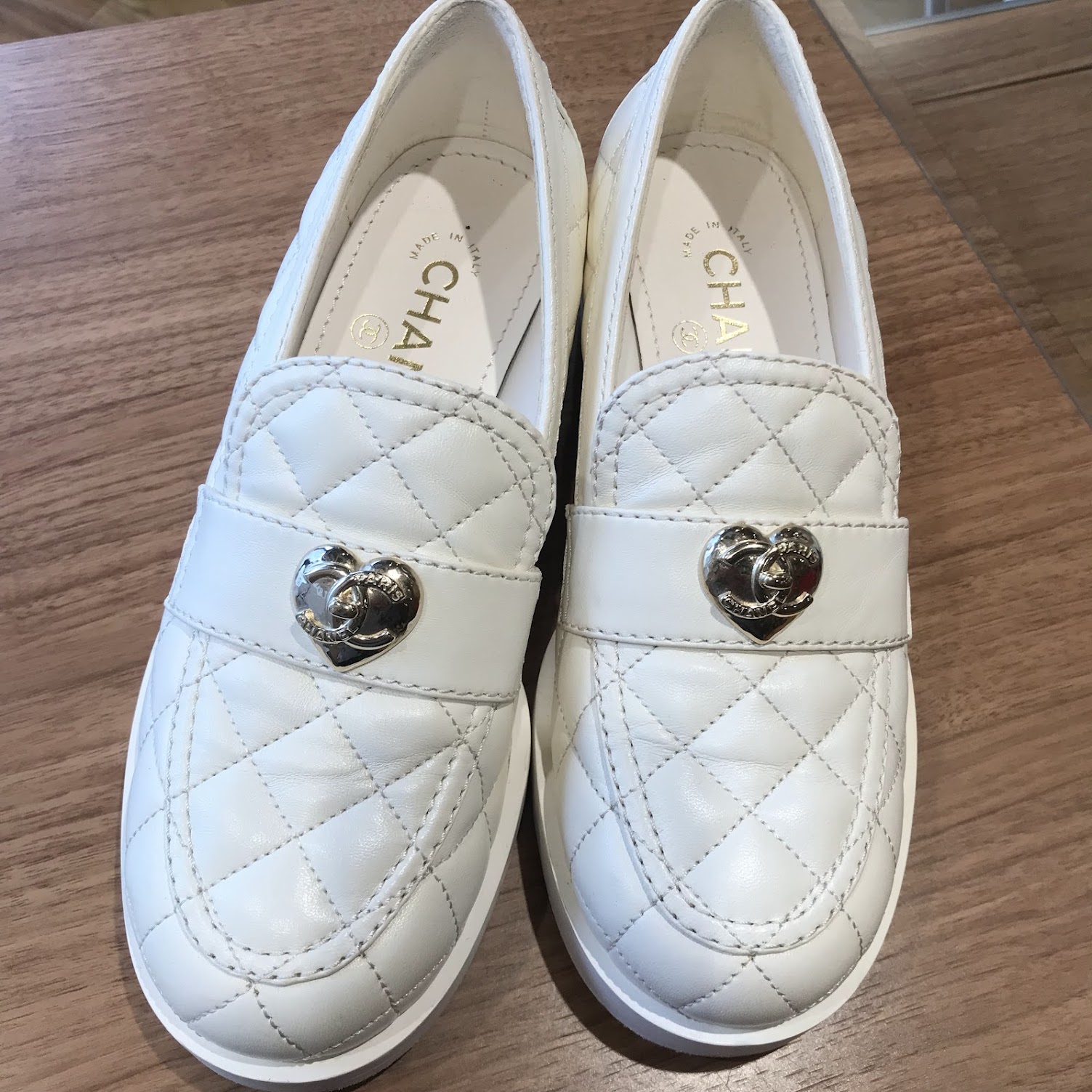 シャネル ローファー ココマーク ホワイト キルティング あべの
