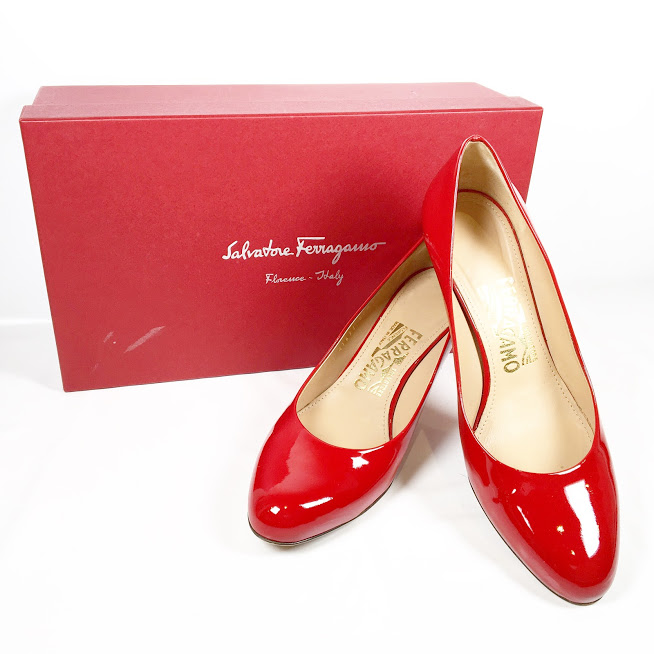 フェラガモ パンプス