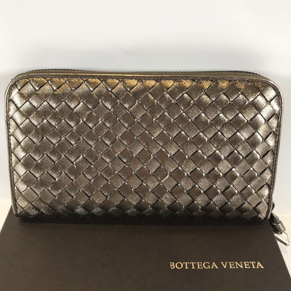 ボッテガ・ヴェネタ イントレチャート ジップアラウンドウォレット