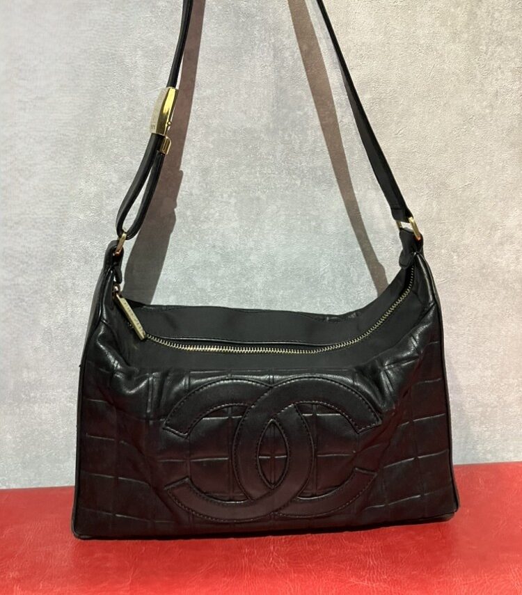 シャネル チョコバーショルダーバッグ 心斎橋本店 買取