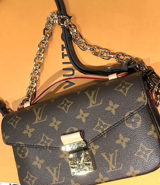 ルイヴィトンモノグラムバッグ