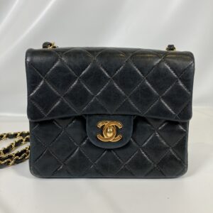 CHANELミニマトラッセチェーンショルダーバッグ