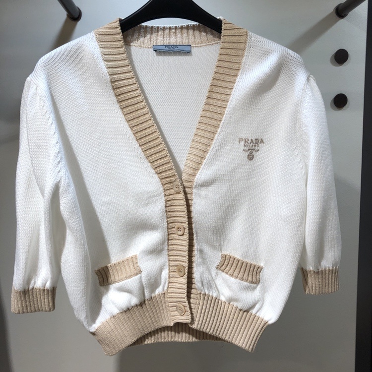 プラダ クロップドカーディガン 梅田本店 買取